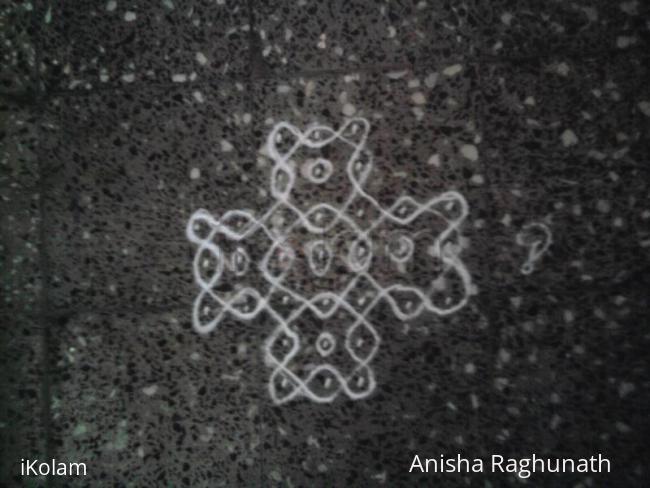 Rangoli: small chikku kolam