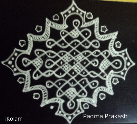 Rangoli: Sikku-kolam-26