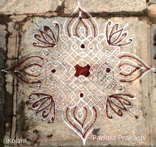 Rangoli: Sikku-kolam-32