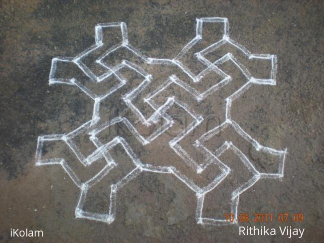 Rangoli: dotted kolam