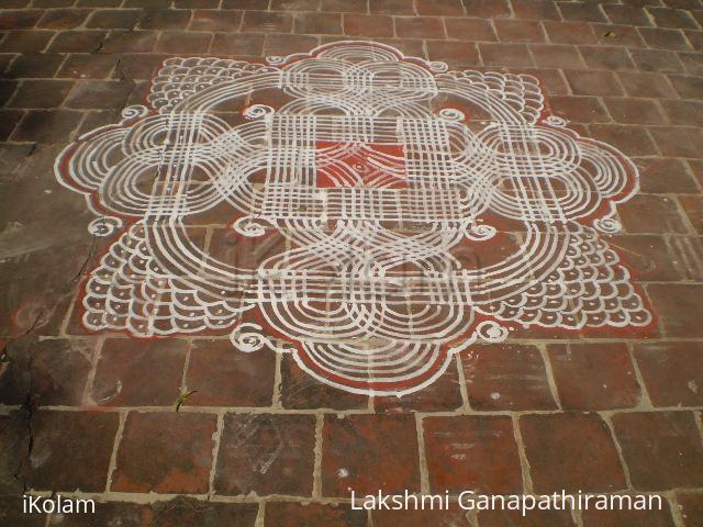 Rangoli: Maakolam Grape Vine