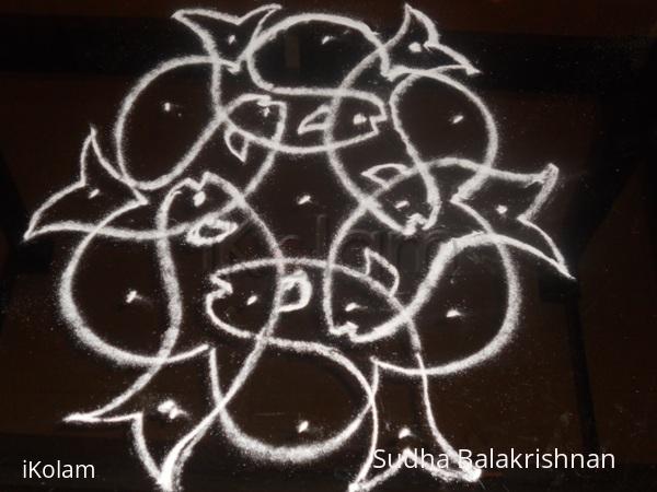 Rangoli: Fish kolam 1