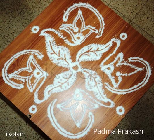 Rangoli: Freehand kolam