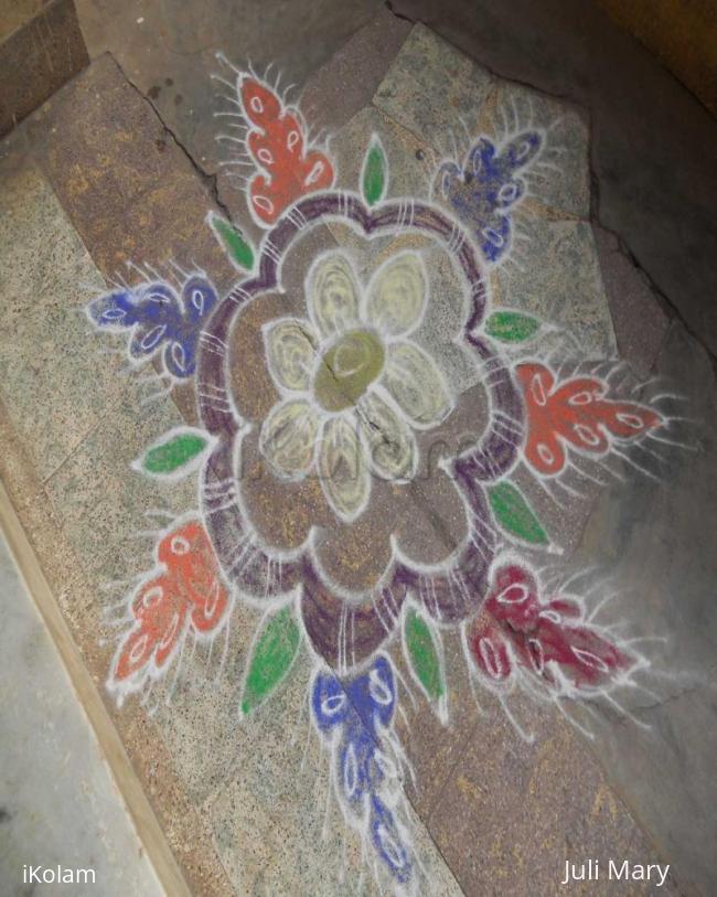 Rangoli: free hand kolam 12