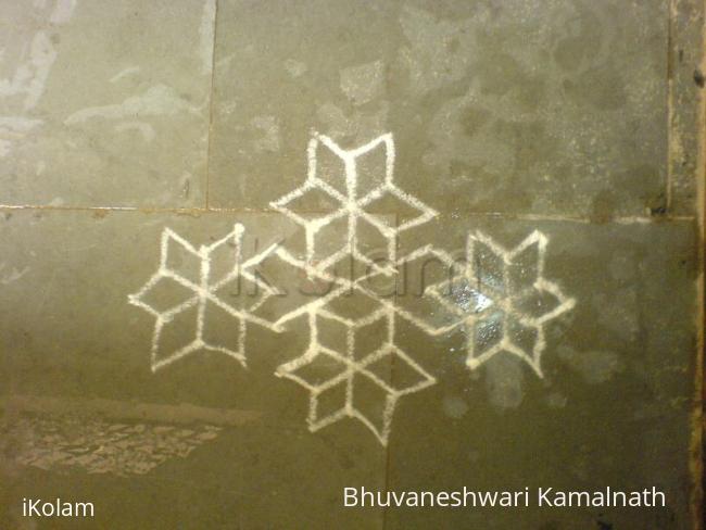 Rangoli: Dotted kolam