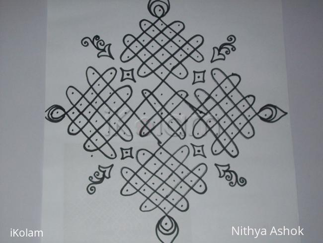 Rangoli: Trial Kolam