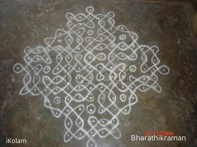 Rangoli: sikku kolam17