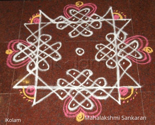 Rangoli: Small chikku kolam 