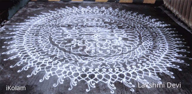 Rangoli: Layers of border