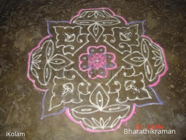 Rangoli: Line kolam 5