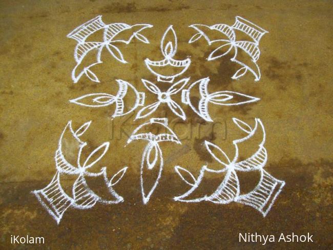 Rangoli: Dotted Kolam