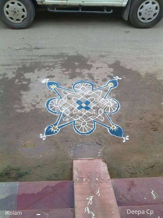 Rangoli: chikku kolam with colour