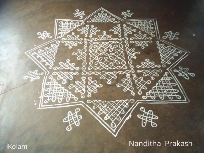 Rangoli: mavu kolam