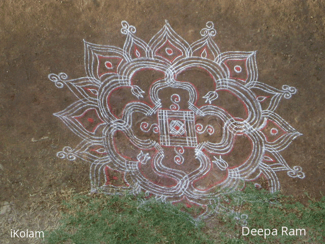 Rangoli: An inspiration line kolam