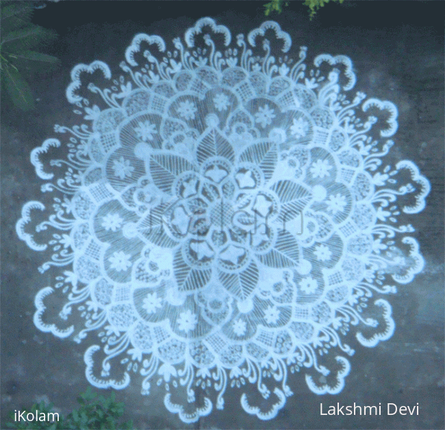 Rangoli: Delicate lace design