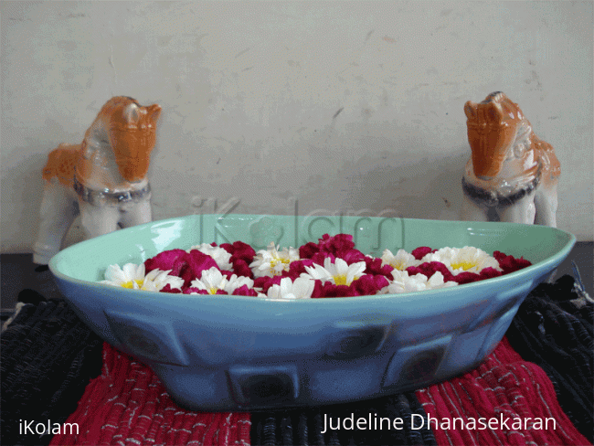 Rangoli: Poo Kolam