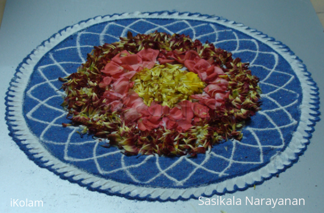 Rangoli: Pookolam with rangoli