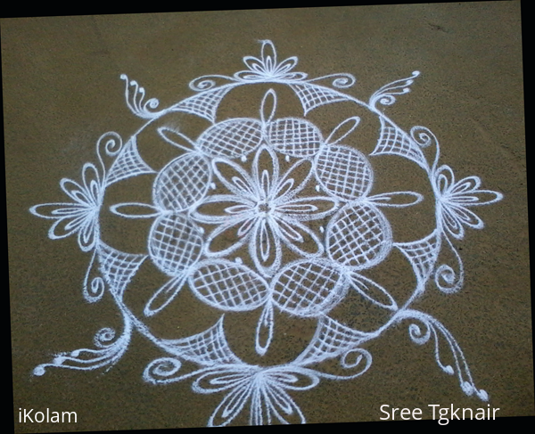 Rangoli: kaalai nila rangoli