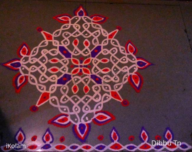 Rangoli: Chikku maakolam