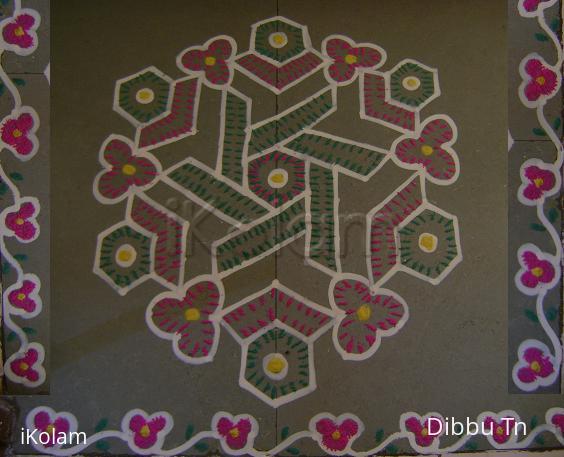 Rangoli: Dotted Floral Maakolam