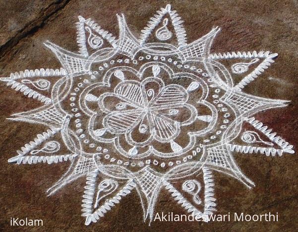 Rangoli: Margazhi kolam