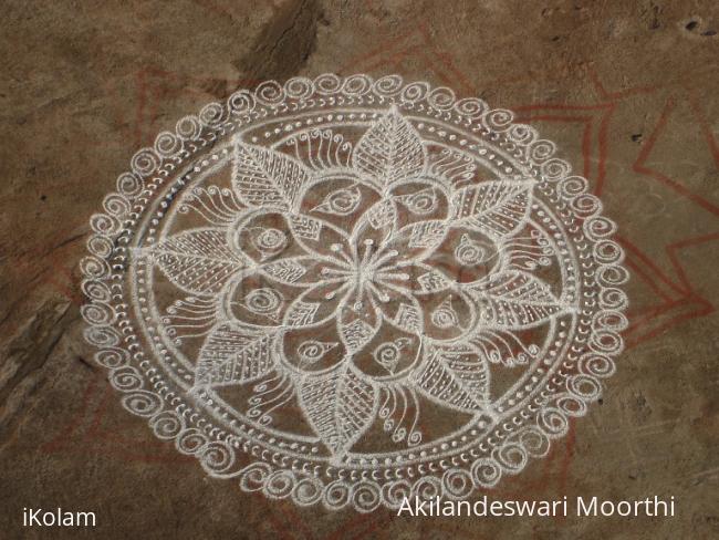 Rangoli: free hand kolam