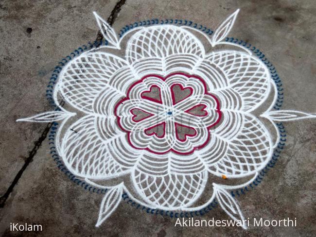 Rangoli: Aadi velli kolam