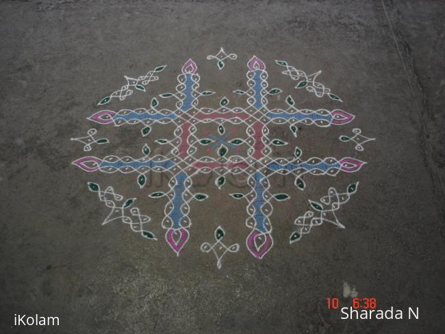 Rangoli: Dotted sikku/suzhi kolam