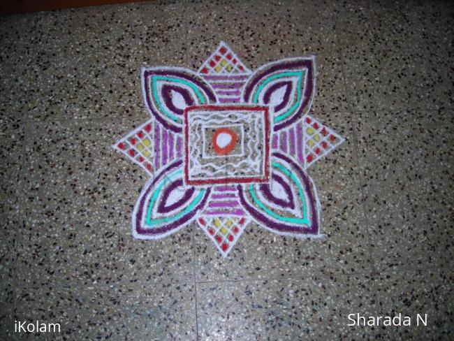 Rangoli:  Padi kolam