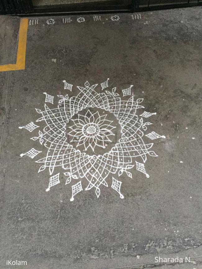 Rangoli: Dotted Margazhi Kolam