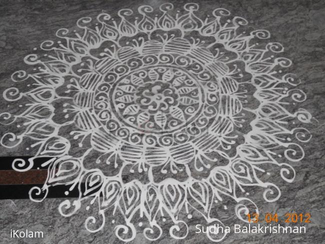 Rangoli: MAA KOLAM