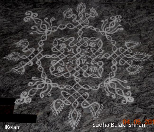 Rangoli: Dotted chikku kolam