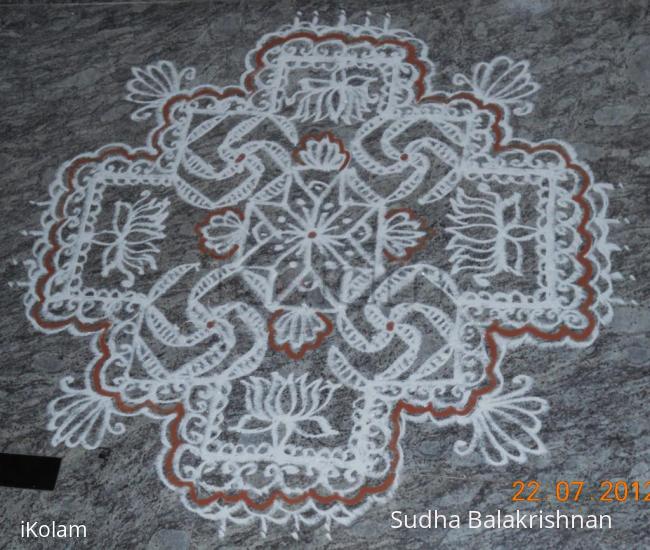 Rangoli: freehand kolam