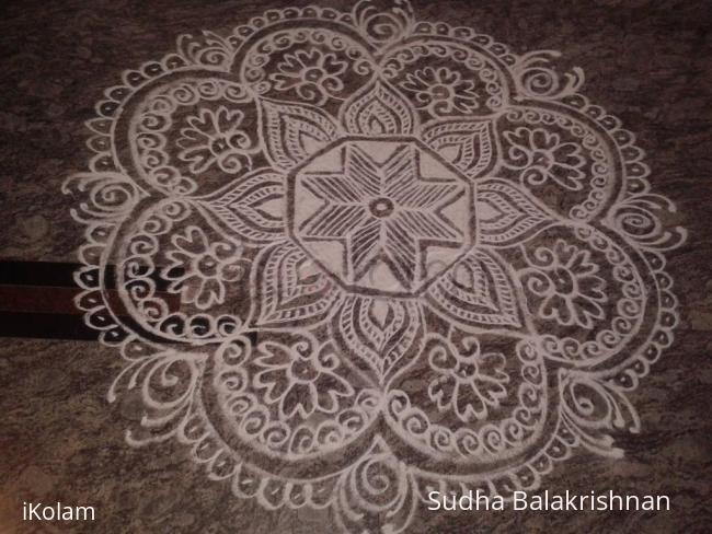 Rangoli: Flower design