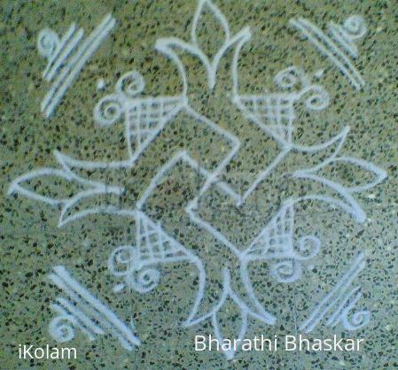 Rangoli: beginner kolam