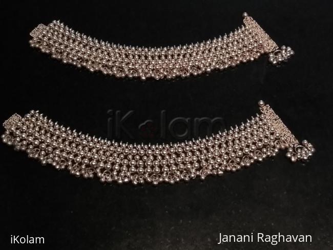 Rangoli: 2018- Shringeri SharadhaambaaL Anklets- a wider dressy version...