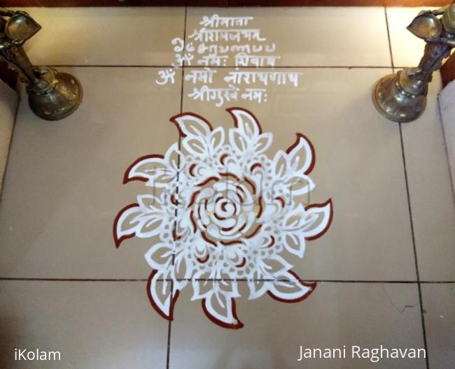 Rangoli: Pooja Room Kolam