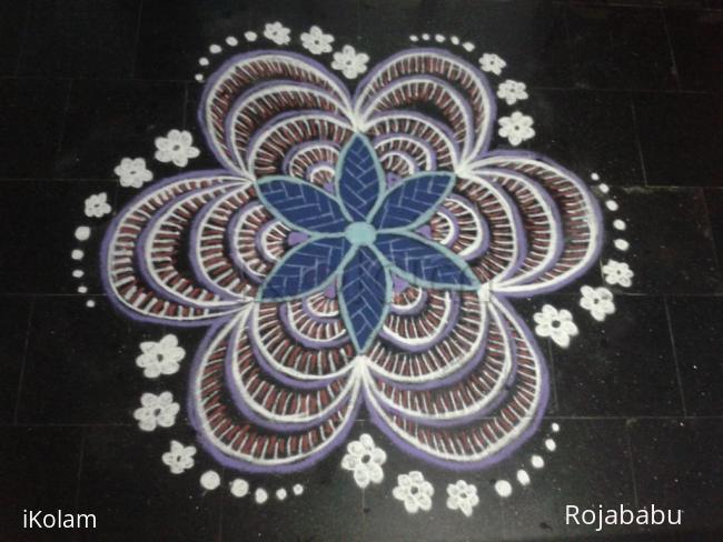 Rangoli: flower kolam