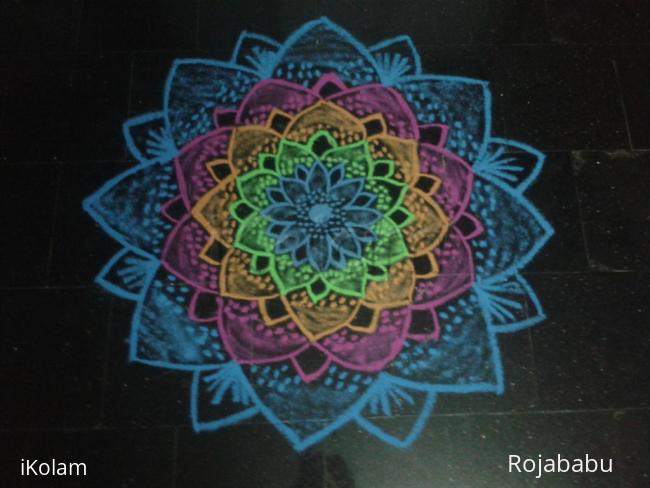 Rangoli: Margali kolam 10