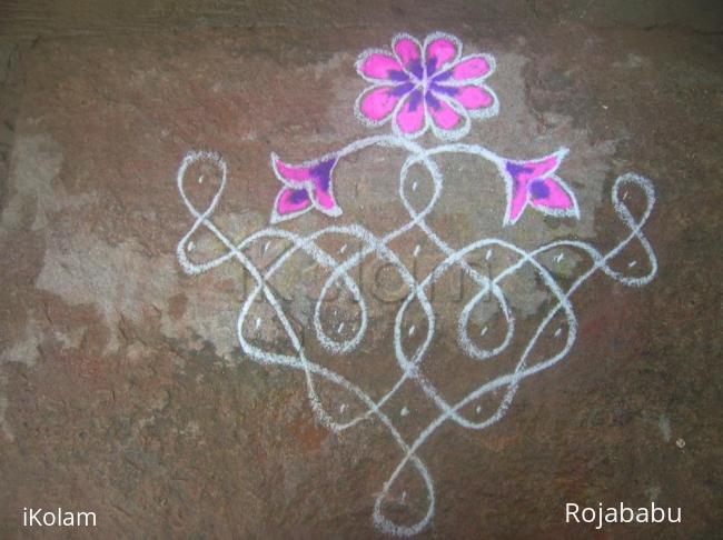 Rangoli: regular kolam