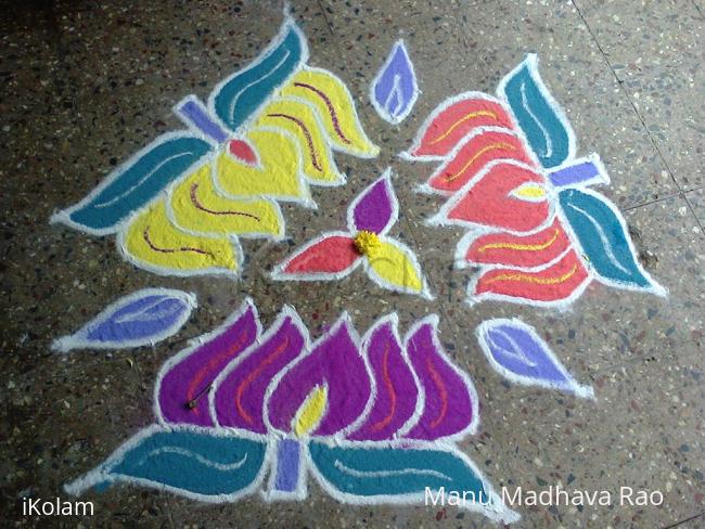 Rangoli: Dotted kolam - 11-6