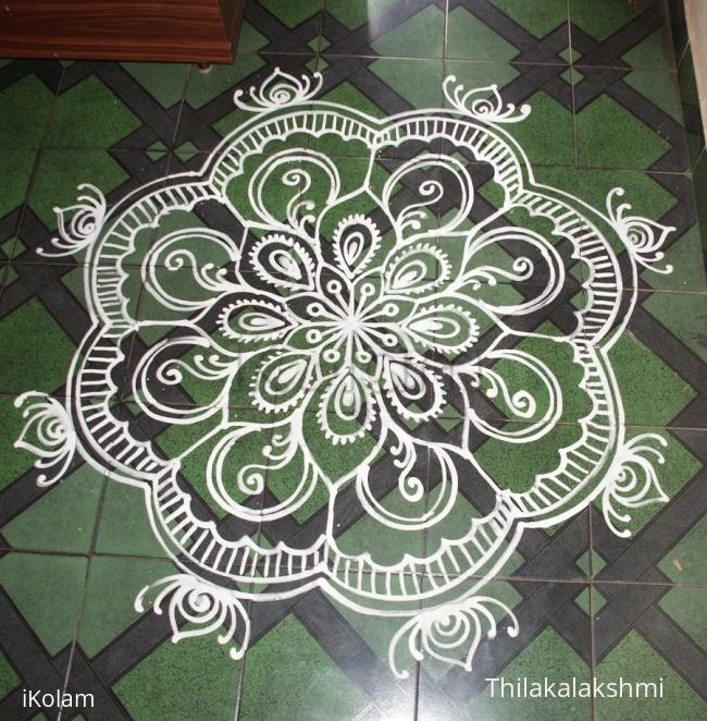 Rangoli: Varalakshmi Poojai kolam