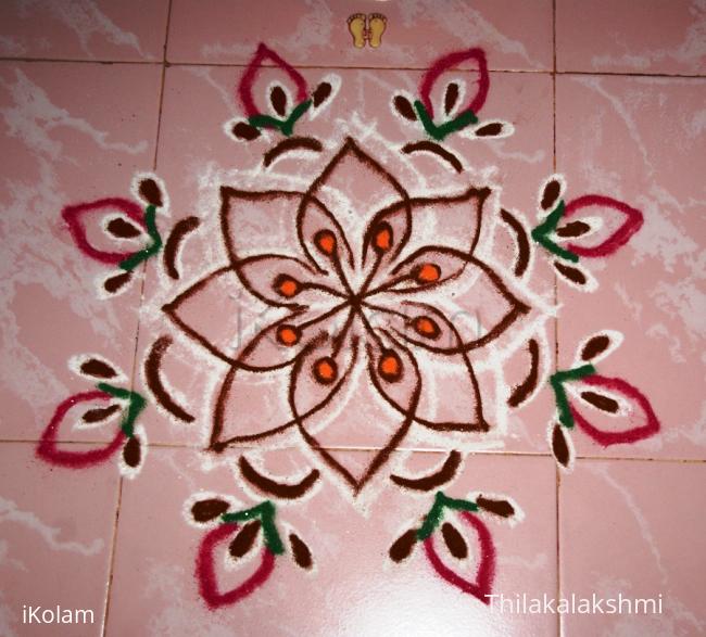 Rangoli: Freehand flower Rangoli