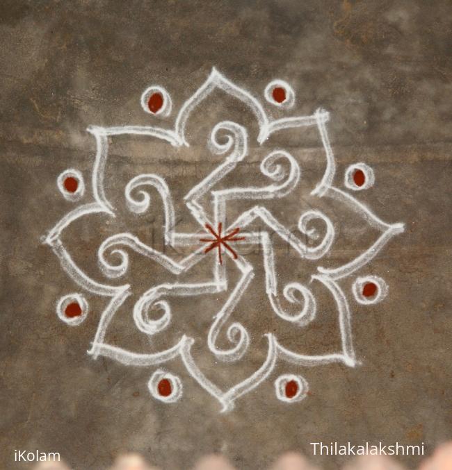 Rangoli: Swasthik kolam