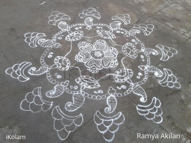 Rangoli: Margazhi kolam 