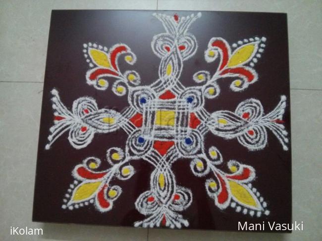 Rangoli: Margazhi  kolam 