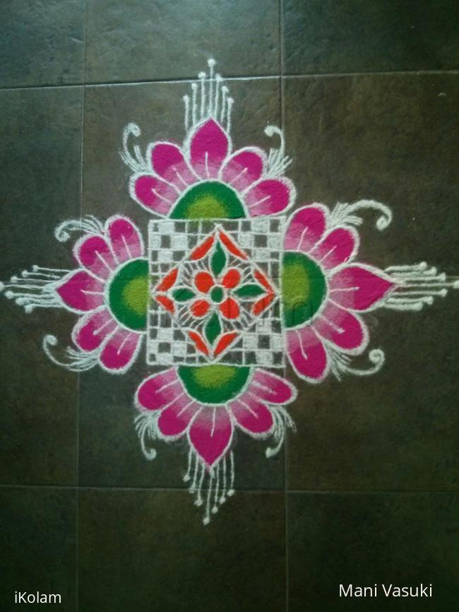 Rangoli: Margazhi  kolam 