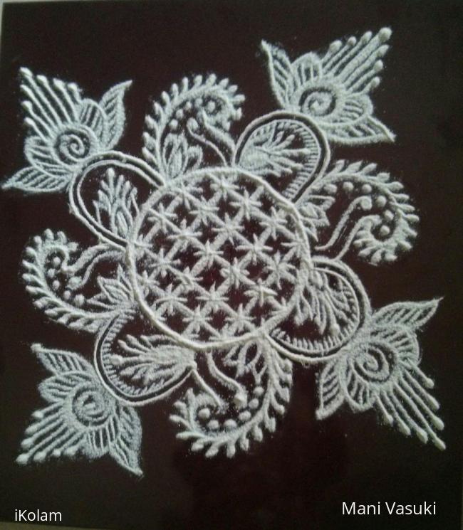 Rangoli: Margazhi kolam 