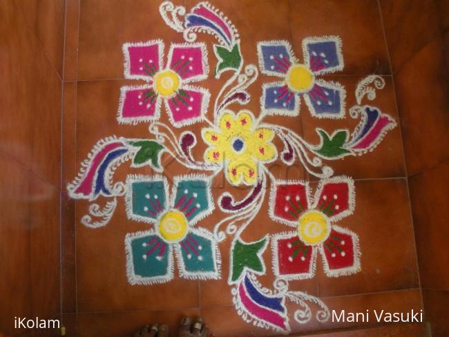 Rangoli: dotted kolam 