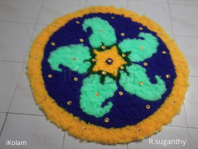 Rangoli: Woollen Rangoli